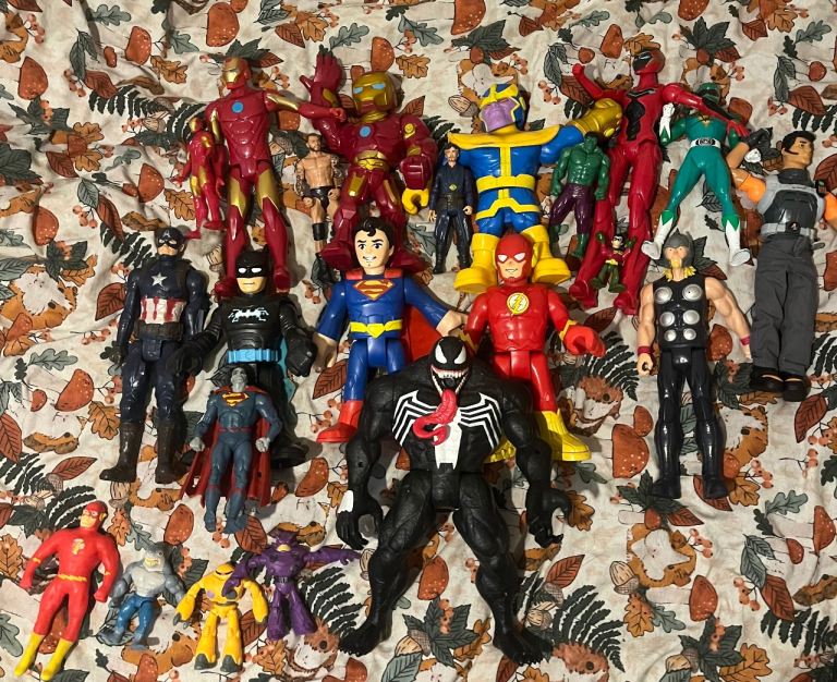 Large Super Hero Action Figures Bundle – Good Condition