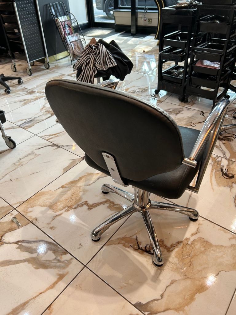 Black Swivel salon Chairs with Chrome Base – Good Condition
