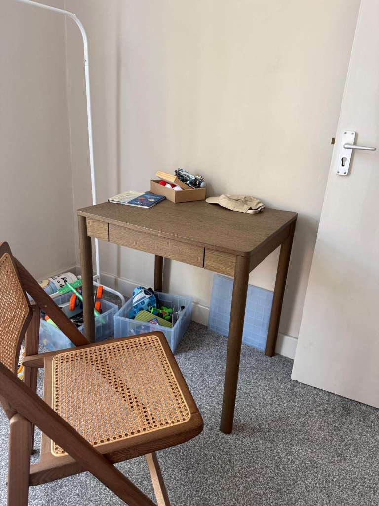 IKEA TONSTAD Brown Stained Oak Veneer