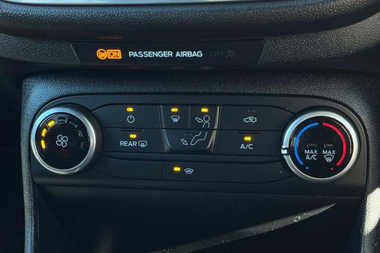 2023 Ford Fiesta 1.0 EcoBoost Hybrid mHEV 125 ST-Line APPLE CAR PLAY  &amp; FRONT HEATED WINDSCR ...