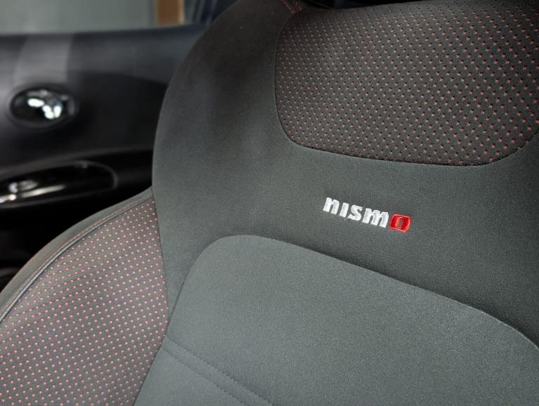 2015 Nissan Juke 1.6 DIG-T Nismo RS SUV 5dr Petrol Manual Euro 5 (218 ps) HATCHBACK Petrol Manual