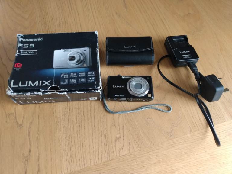 Panasonic FS5 Lumix camera