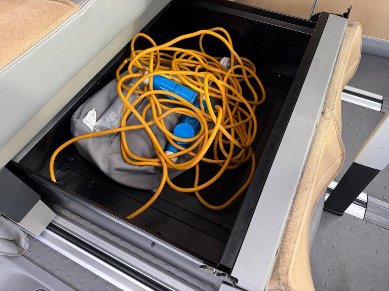 2008 Volkswagen TR-PORTER CALIF SE 174 A SE 174BHP DSG DIESEL Automatic