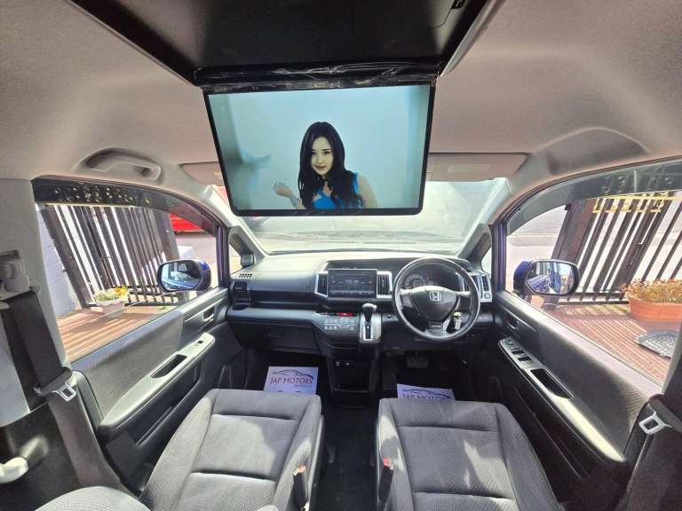 Honda Stepwagon SPADA 8 SEATERS Petrol Automatic