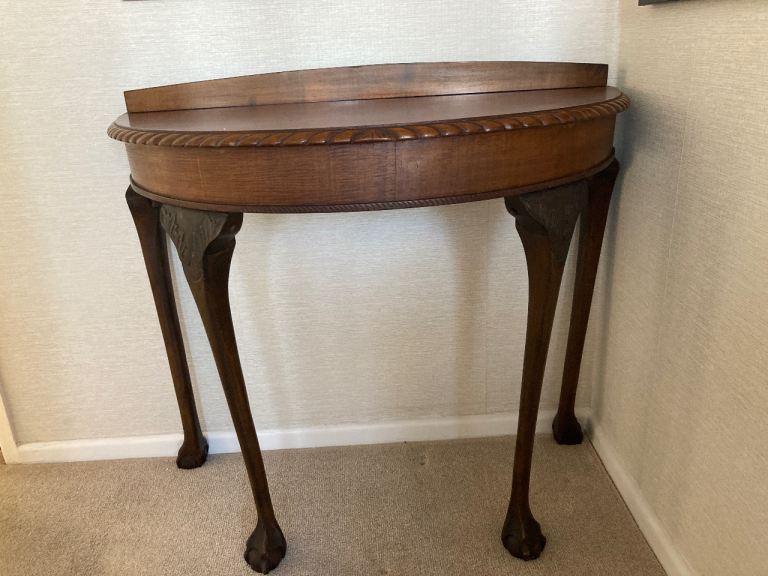 Mahogany side table 