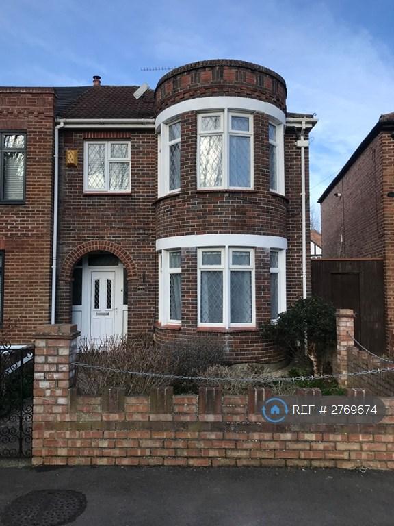 3 bedroom house in Military Road, Hilsea, Portsmouth, PO3 (3 bed) (#2769674)