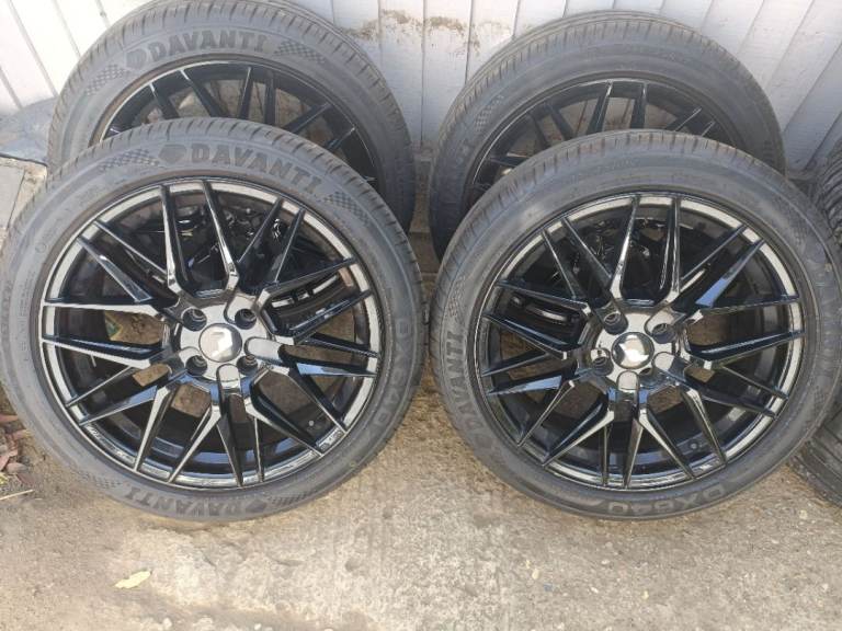 7.0x17 Japan Racing JR28 4/100 ET40 G/BL  Alloys with 4 tyres with all excellent tread