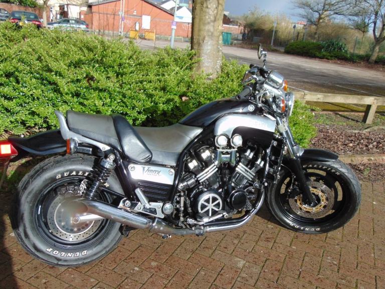Yamaha V-Max 1997 a UK Model lovely runner powerfu shaft drive muscle bike 