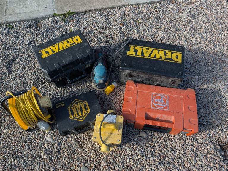 Bundle of 110v tools