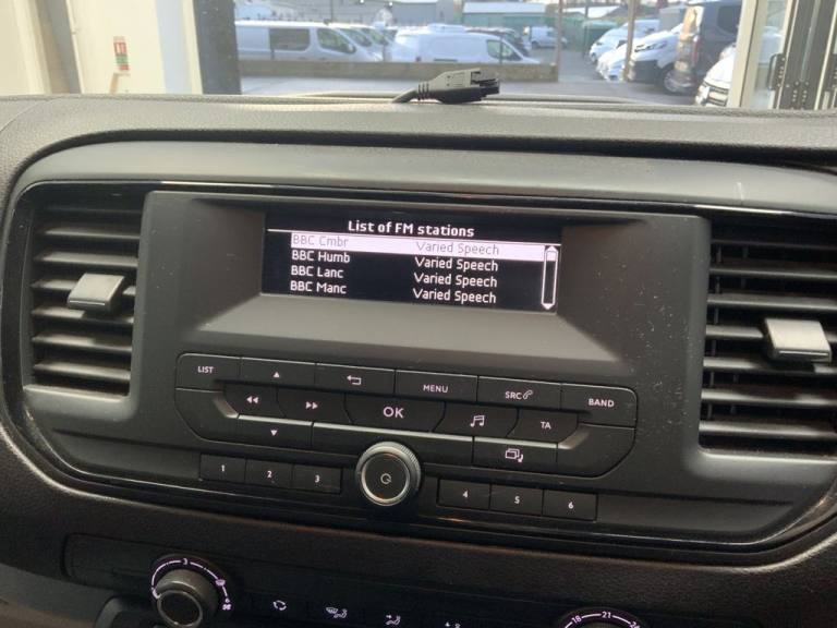 2020 20 VAUXHALL VIVARO 2.0 TURBO D 3100 EDITION PANEL VAN 5DR DIESEL MANUAL L1 