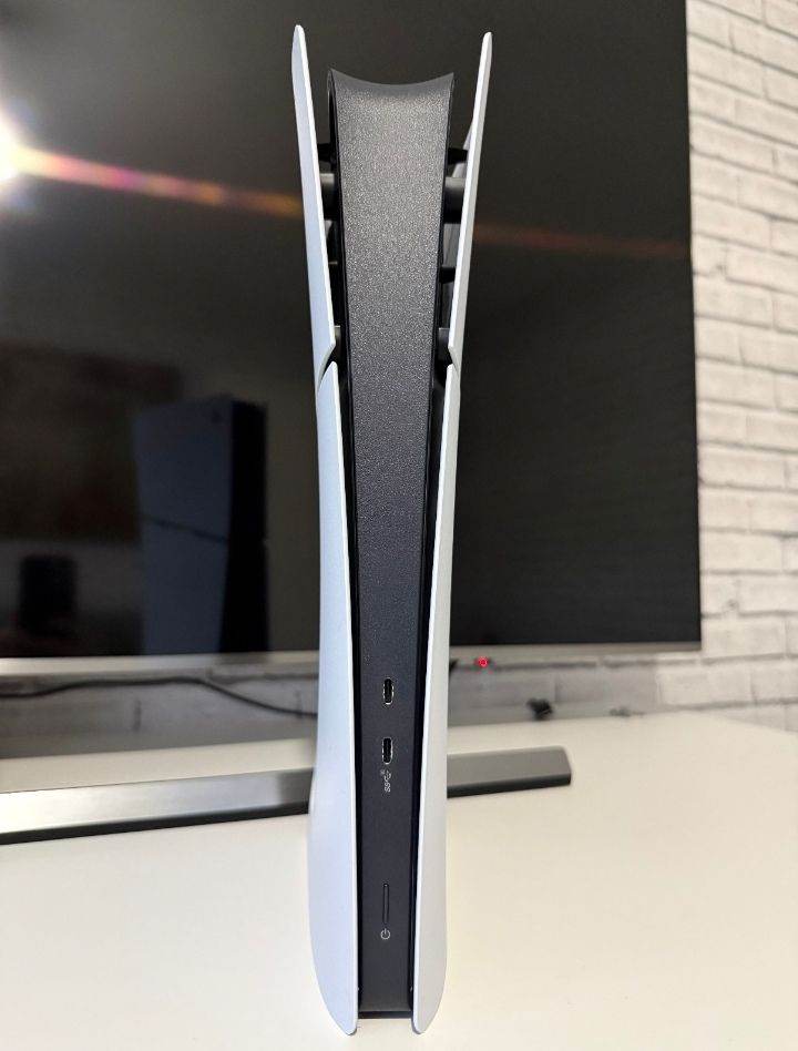 One Week Old - PS5 Slim Digital Edition 825GB 4K 120Hz Gaming Console