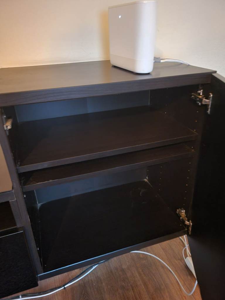 Sideboard/data unit