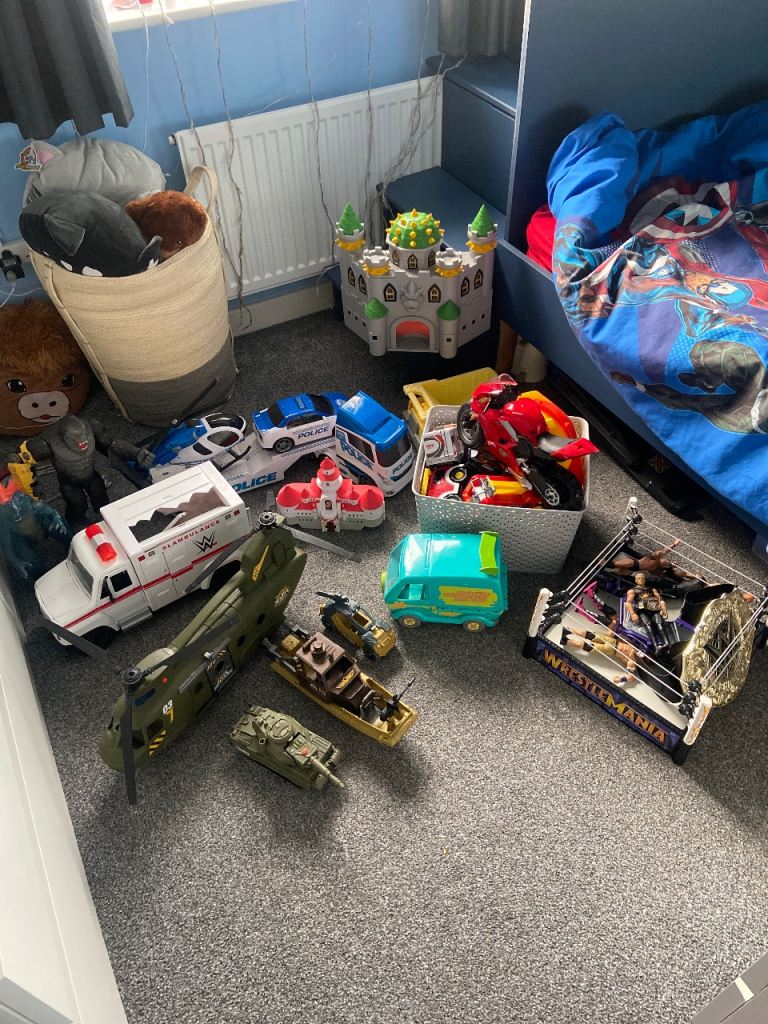 image for Mixed toy bundle