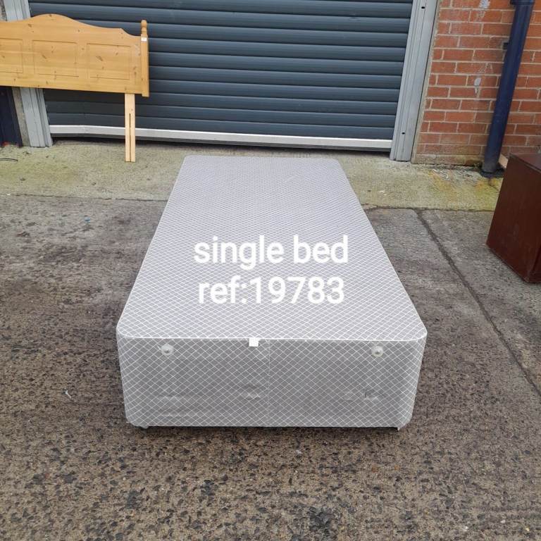 image for Single divan with 2 drawers, Ref:19783 £40.00