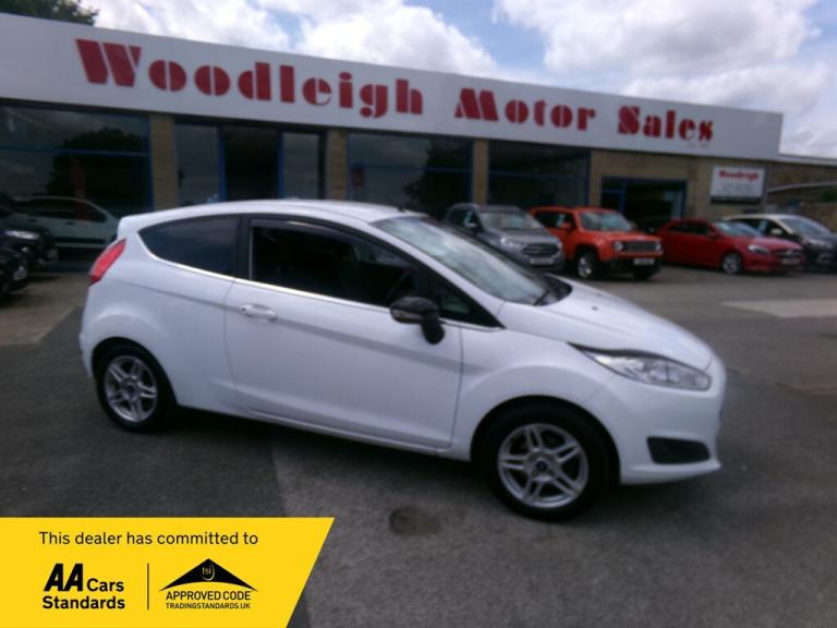 2013 Ford Fiesta 1.25 Zetec Hatchback 3dr Petrol Manual Euro 5 (82 ps) Hatchback Petrol Manual