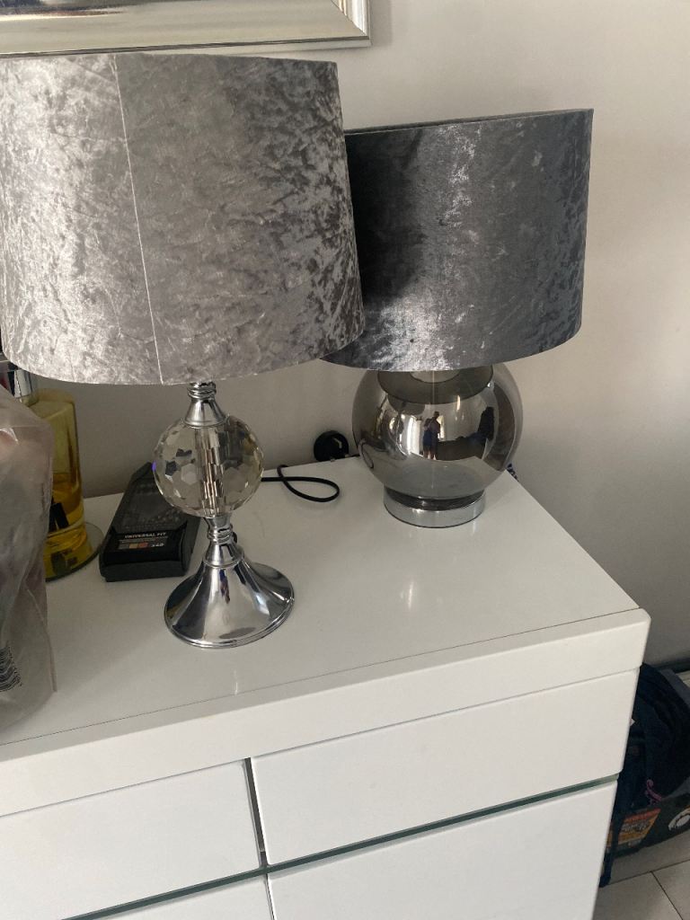 2 grey velvet lamps