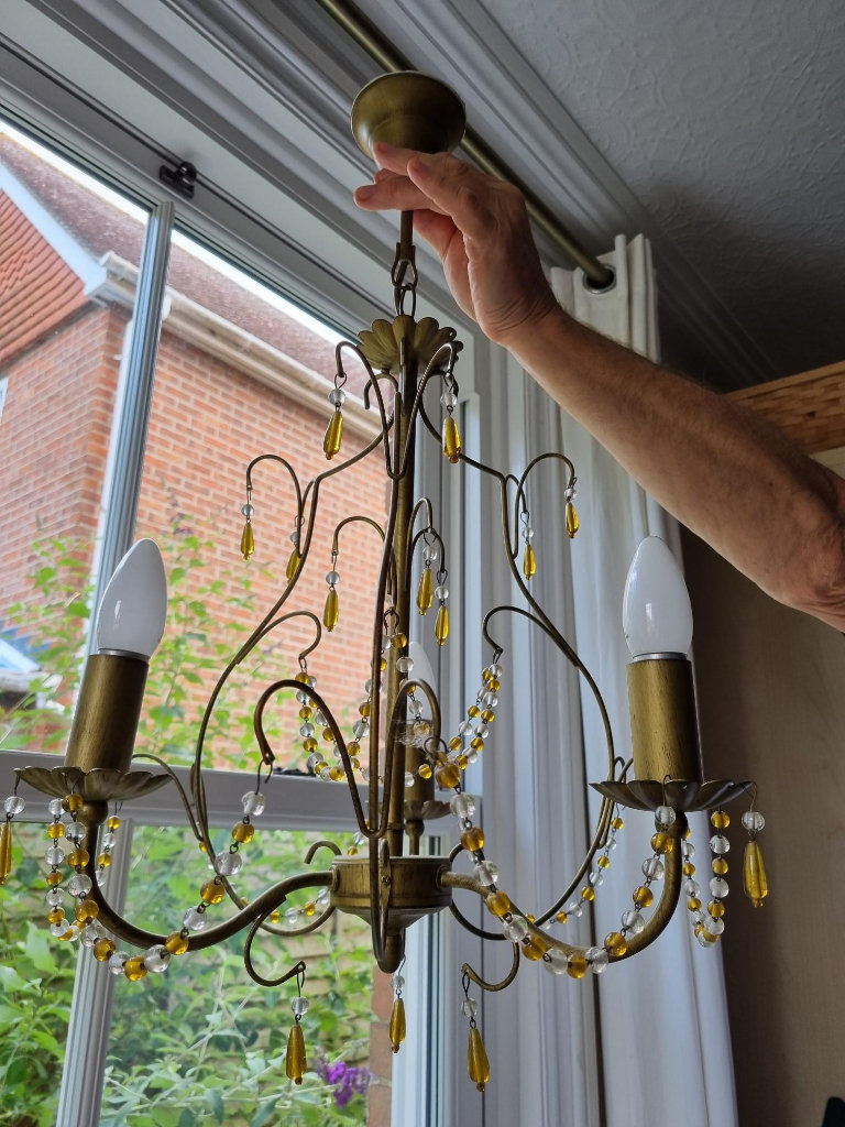 Triple pendant candle-bulb light