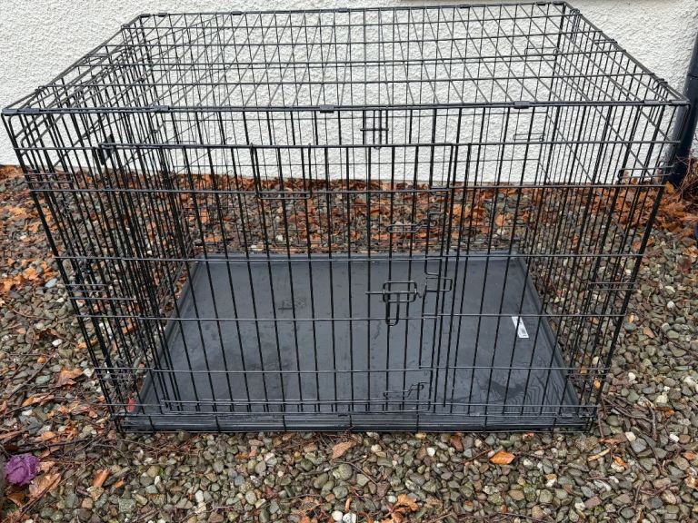 Large black Kong Dog Crate