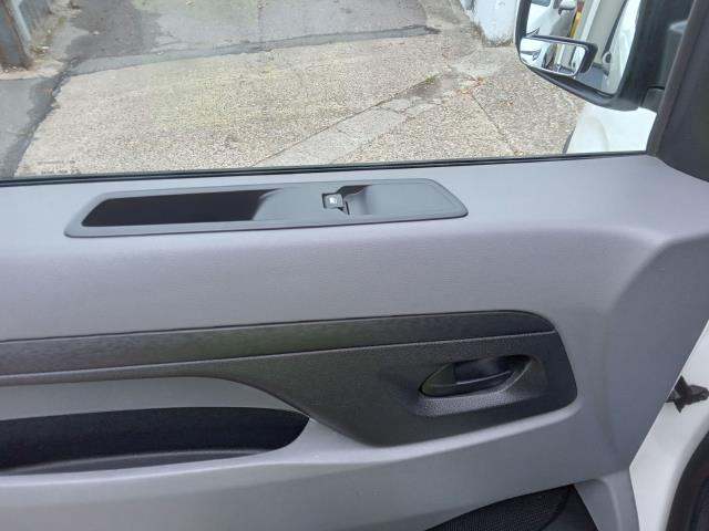 2021 Peugeot Expert 1200 1.5 BlueHDi 100 Professional Van PANEL VAN DIESEL Manual