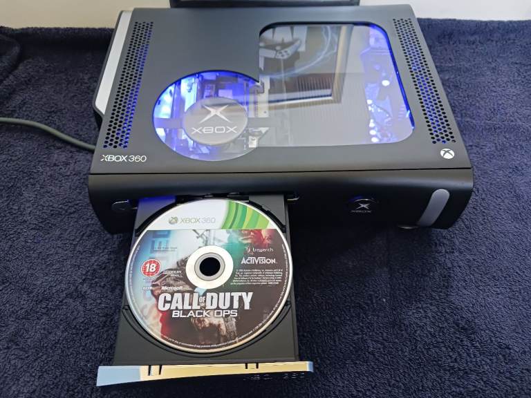 Xbox 360 Console CusToM DesigN With ALL LEADS & GAMES *12 MONTHS WARRANTY INCLUDED*