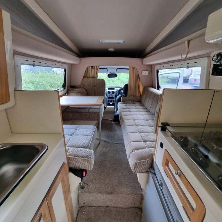 2012 Romahome R20 Jubilee 2 Berth 4 Belt End Kitchen Lounge Conversion Campervan