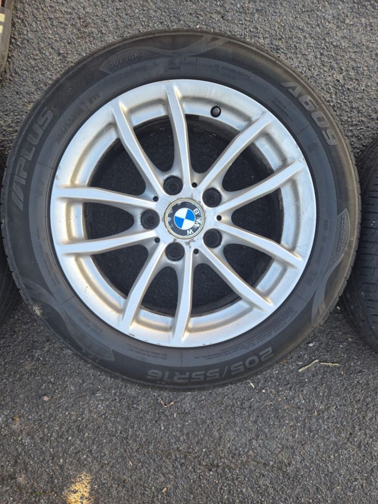 BMW 1 series tyres x 4