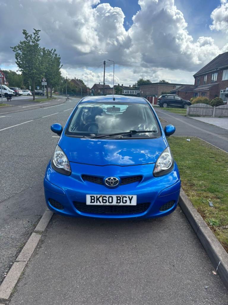 Blue toyota aygo 2010