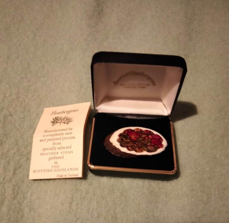 Vintage Scottish Heathergems Brooch with box and leaflet – Scottish Highlands.
