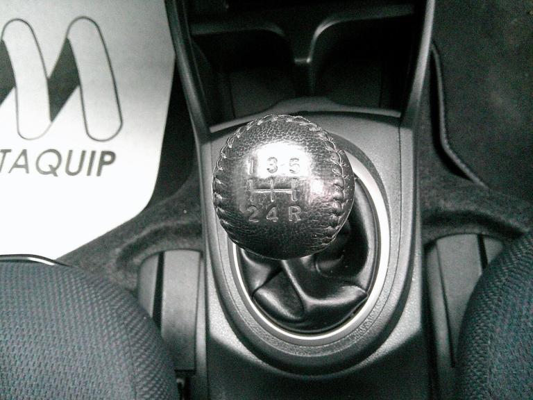 HONDA JAZZ 1.4 i-VTEC ES Plus 2014