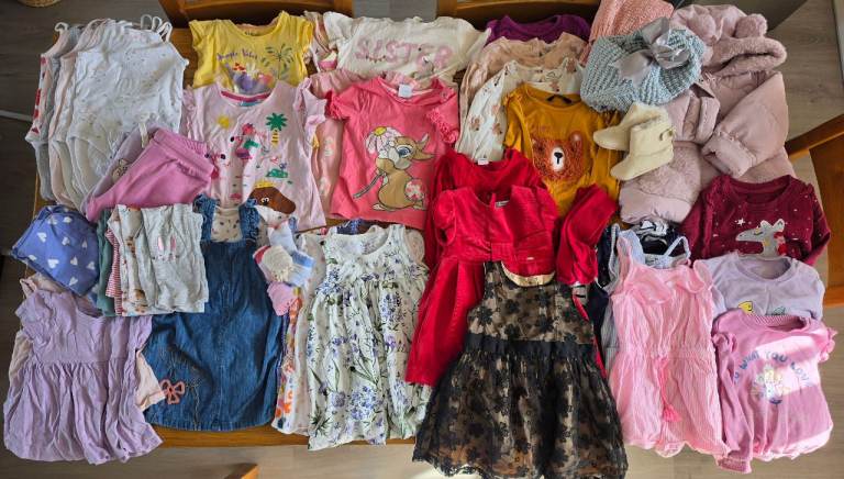 Bundle of girls 12-18 month old clothes