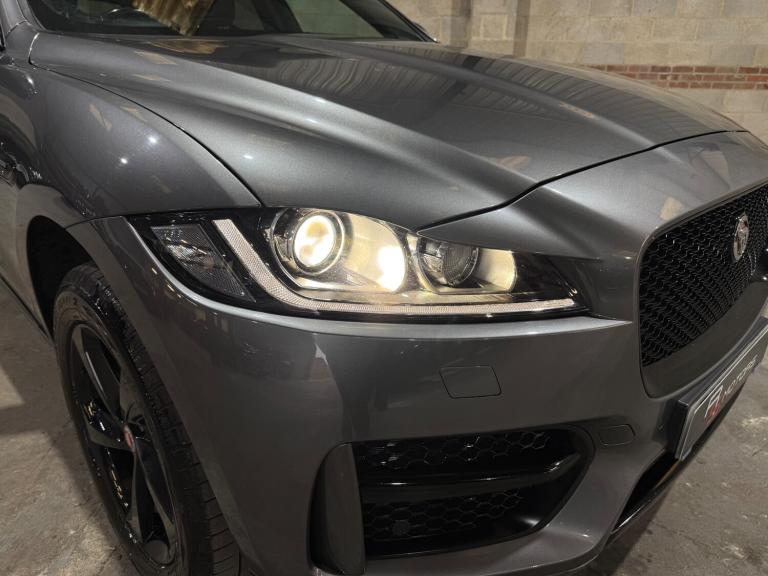 2017 Jaguar F-Pace 2.0 D180 R-Sport SUV 5dr Diesel Auto AWD Euro 6 (s/s) (180