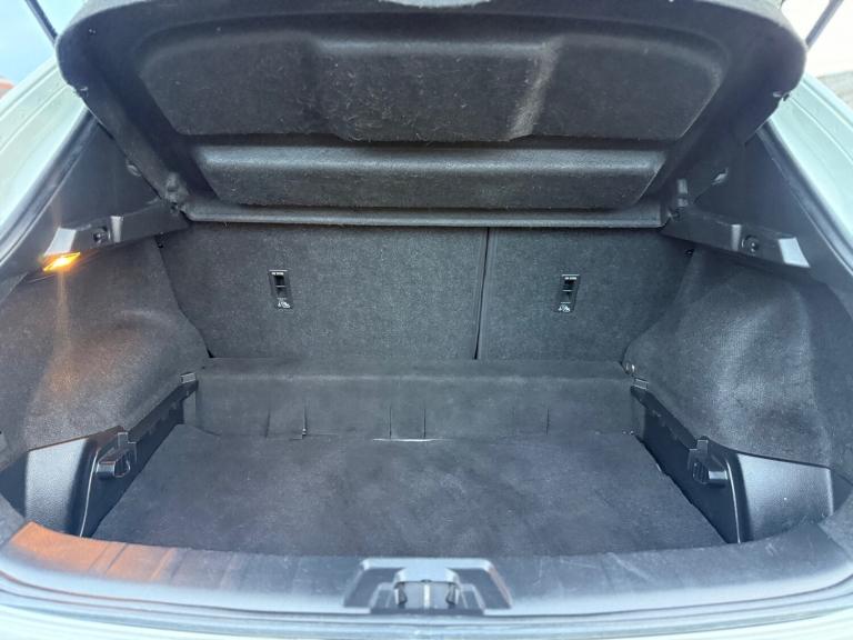 2015 Nissan Qashqai 1.2 DiG-T N-Tec+ 5dr HATCHBACK Petrol Manual