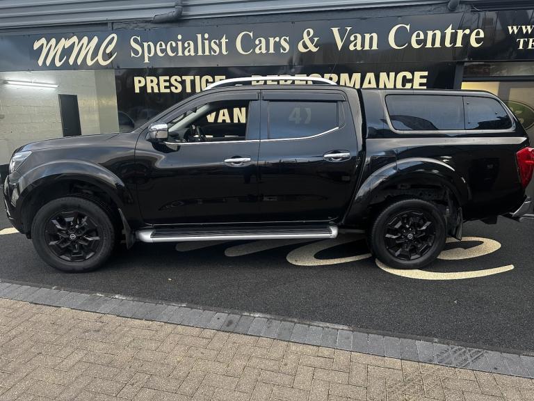 NISSAN NAVARA 2.3 dCi Tekna Black Auto Diesel 2019