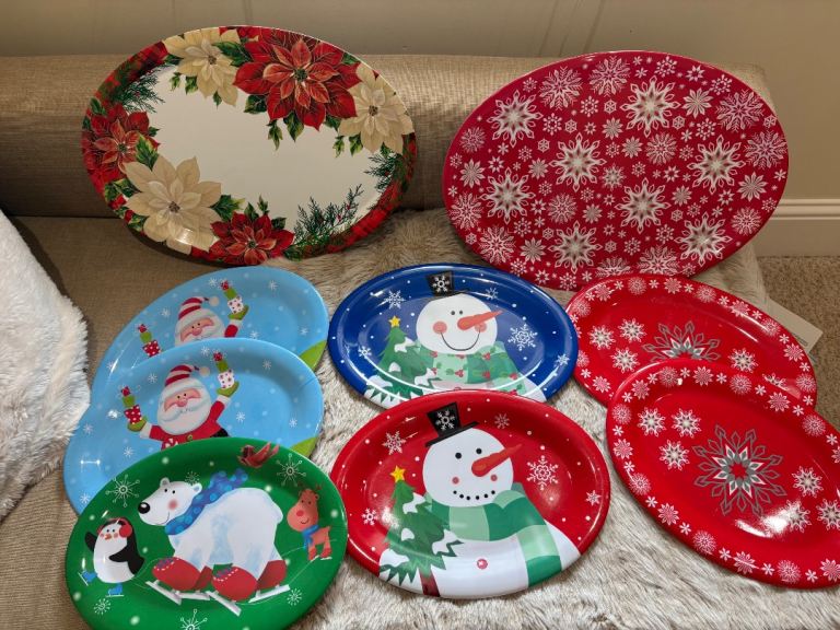 Christmas Serving Platters/Trays - Set of 8As Good As New