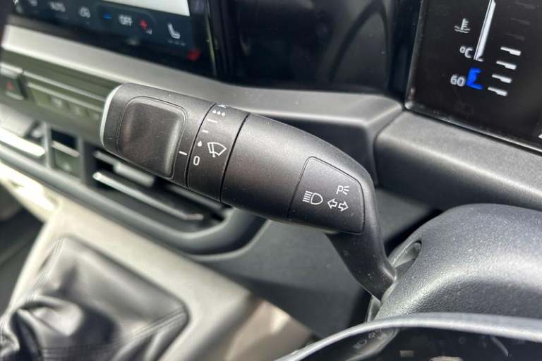 2024 Ford Transit Custom 300 Limited L2 LWB FWD 2.0 EcoBlue 136ps Low Roof Manual Panel Van Diese...