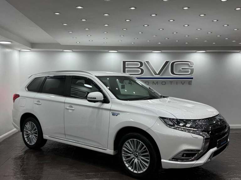 2020 Mitsubishi Outlander 2.4h TwinMotor 13.8kWh Exceed CVT 4WD Euro 6 (s/s) 5dr ESTATE Petrol/El...
