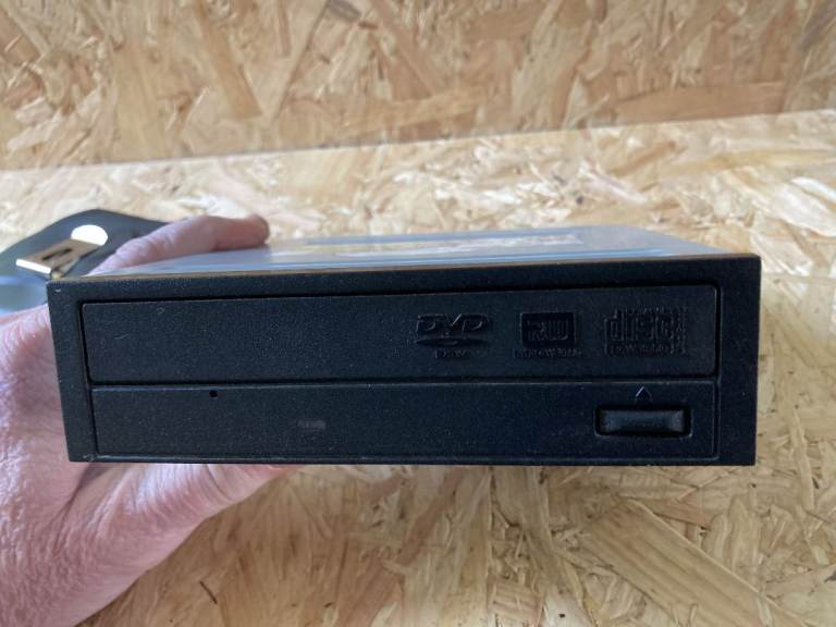 DVD/CD REWRITABLE DRIVE all working - please see my other lists - happy to post - thanks