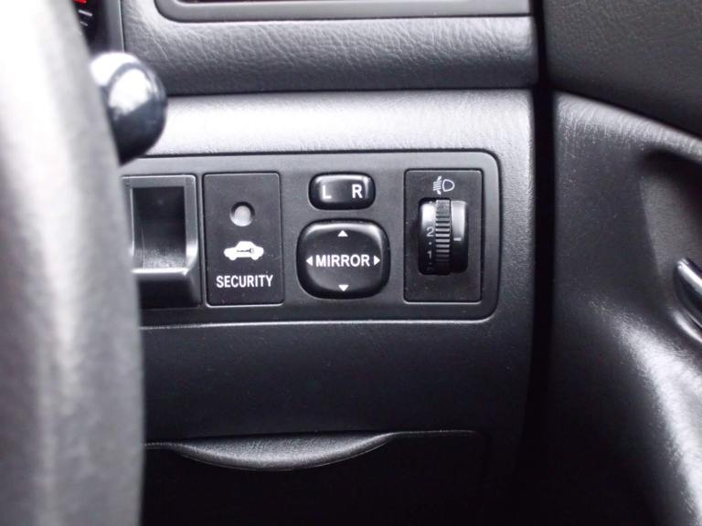 2004 Toyota Corolla 1.4 D-4D T3 3dr HATCHBACK Diesel Manual