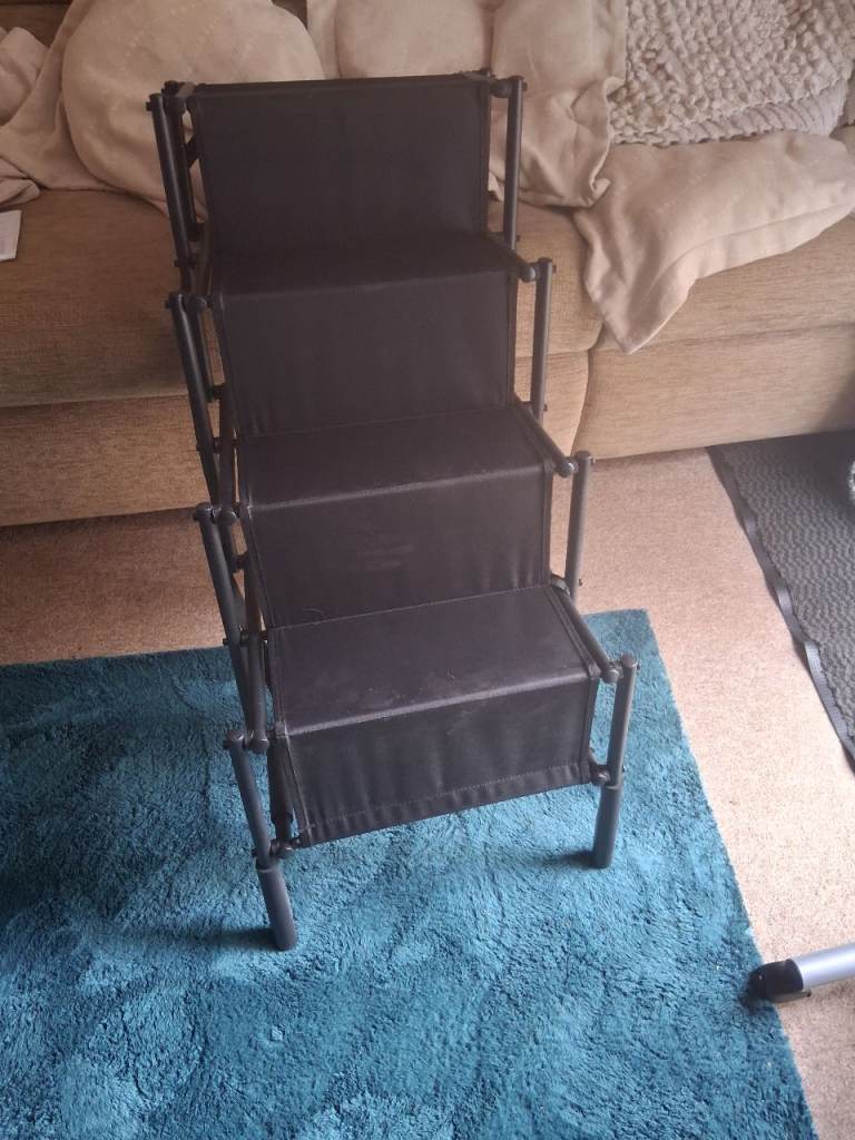 Dog ramp/steps for indoor and out