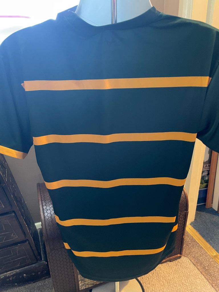 Hull kr 2020 rare signed Aussie tribute shirt In Medium BNWT 