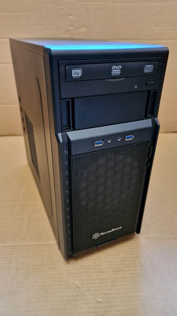 image for Desktop Tower PC Computer I5-4640 - 3.20GHz  DVDRW 8GB 1TB HDD Windows 10