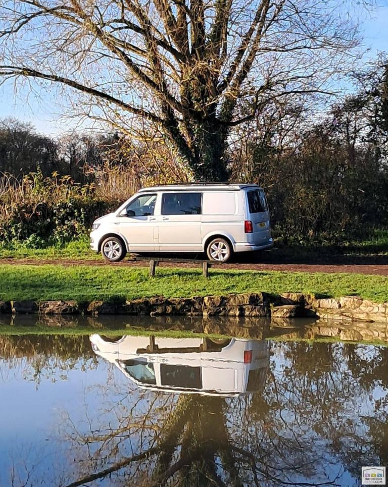 Volkswagen Transporter- 2019 - 4 Berth Pop Top Campervan With Thetford Toilet