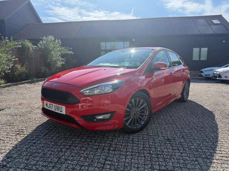 Full Service History 2017 Ford Focus 1.0T EcoBoost ST-Line Auto Euro 6 (s/s) 5dr