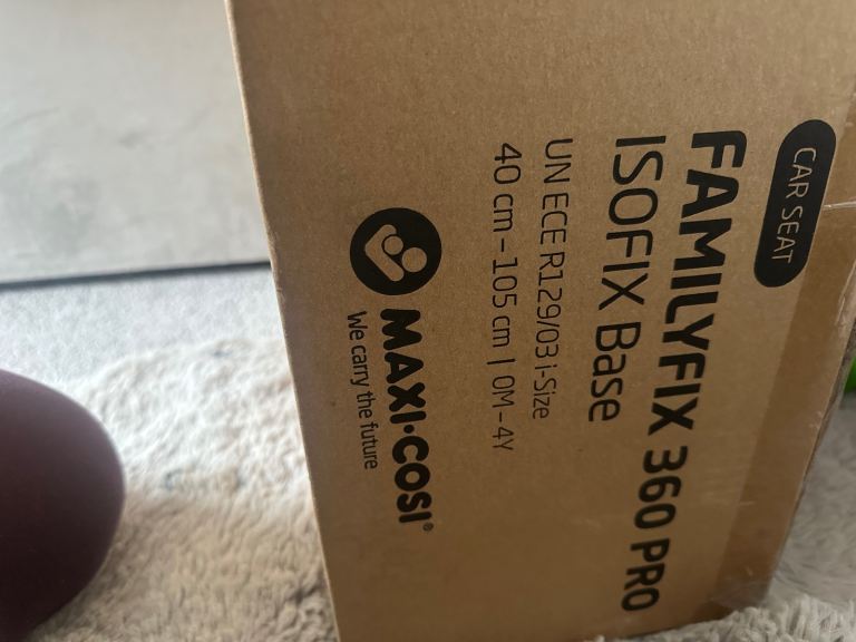 Maxi-Cosi FamilyFix 360 Pro ISOFIX Base - New in Box