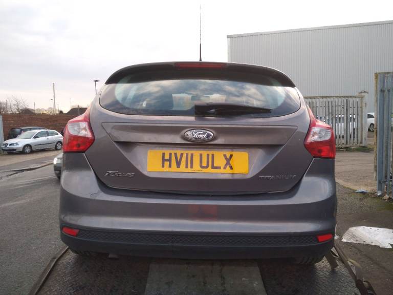 Ford Focus Titanium mk3 Tailgate/bootlid in brown 