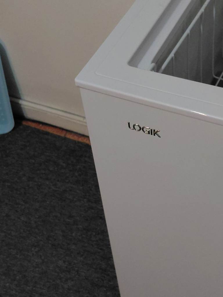 LOGIK Chest Freezer - White, Good Condition
