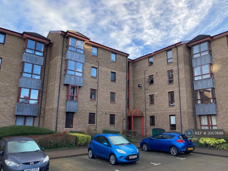 3 bedroom flat in Sienna Gardens, Edinburgh, EH9 (3 bed) (#2007899)