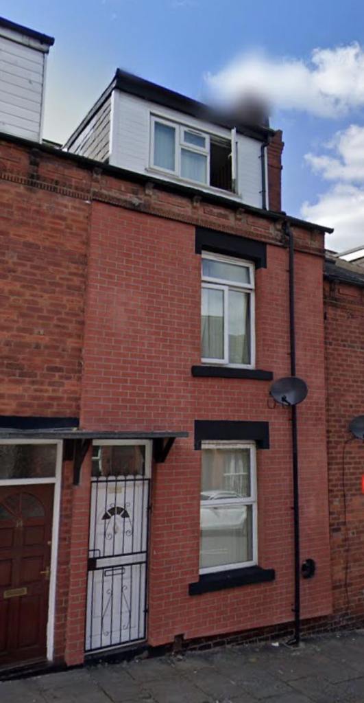 Room for rent in shared property 