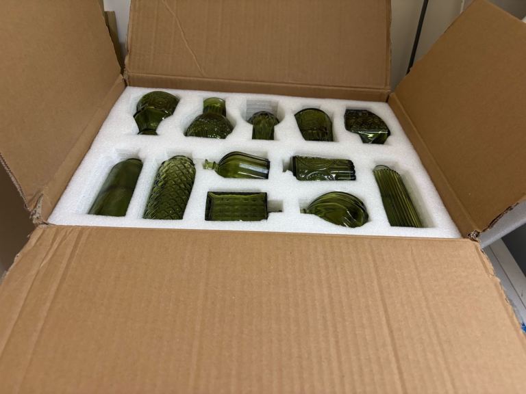 24 Mini Bud Vase Glass Set as Wedding Centrepieces for Tables, Clear Vintage Vases for Flowers