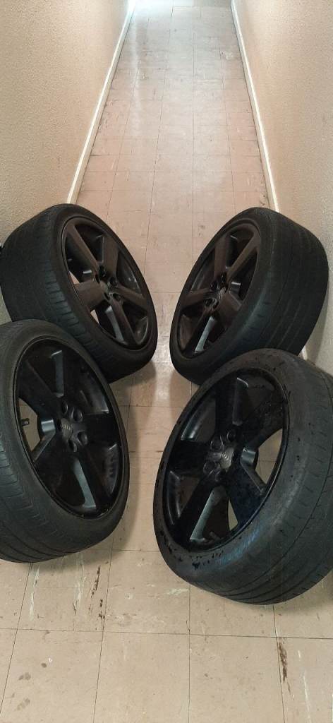 Audi alloy wheels  18inch black